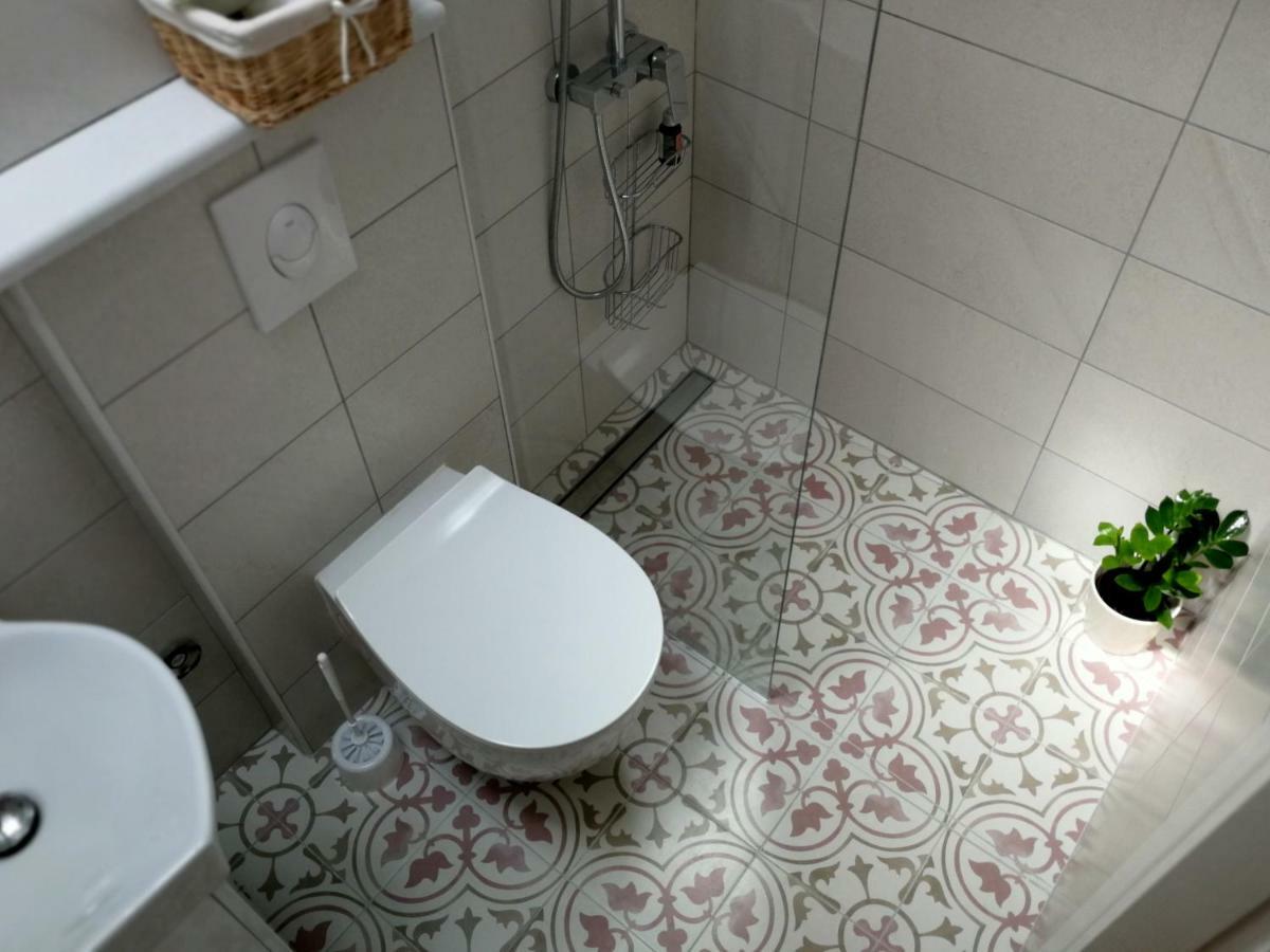 Holiday Home Babi Baska Voda Luaran gambar